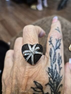 Black Crystal Heart Ring with Silver Ribbon Accent 10.5